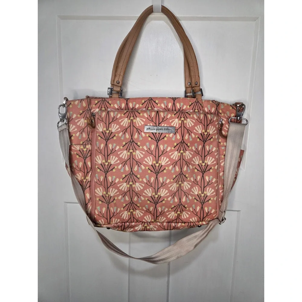 Petunia Pickle Bottom Downtown‎ Tote Diaper Bag